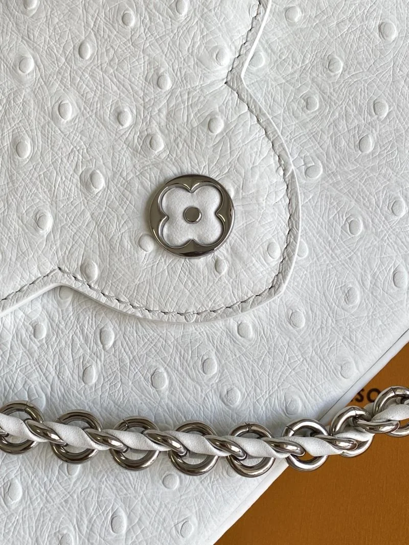 Premium Louis Vuitton Capucines BB Bags 40703