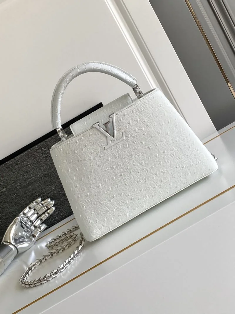 UrbanChic Louis Vuitton Capucines BB Bags 40704
