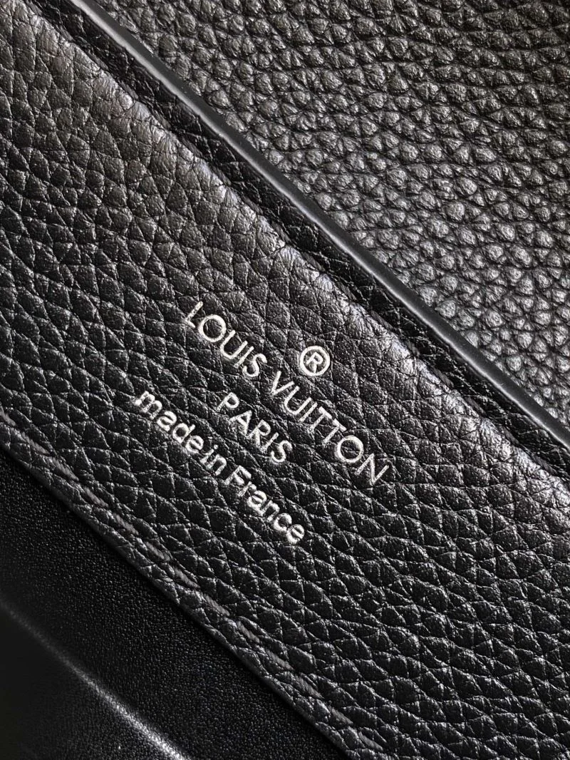 Louis Vuitton Capucines BB Bags FreshLook 40696