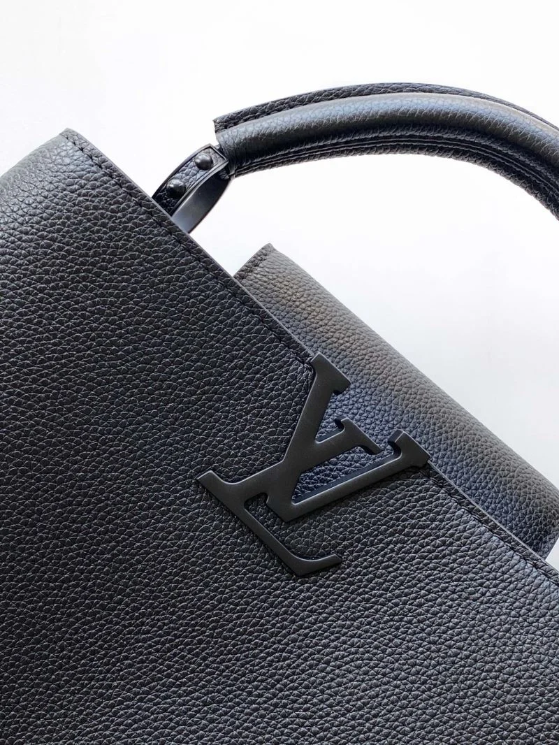 Bold Louis Vuitton Capucines BB Bags 40724