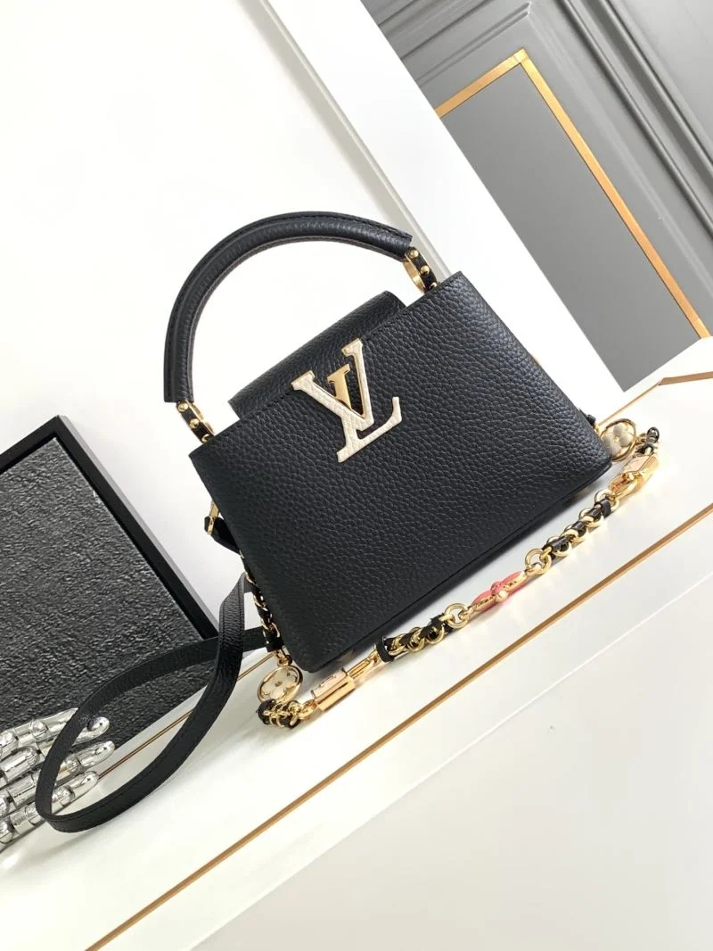 Fashionable Louis Vuitton Capucines BB Bags 40698