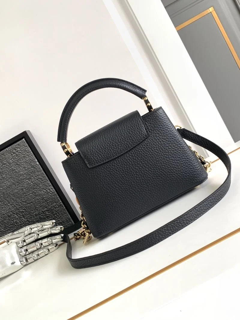 Fashionable Louis Vuitton Capucines BB Bags 40698