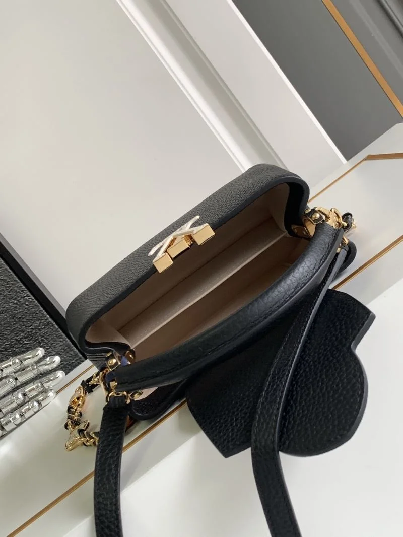 Fashionable Louis Vuitton Capucines BB Bags 40698