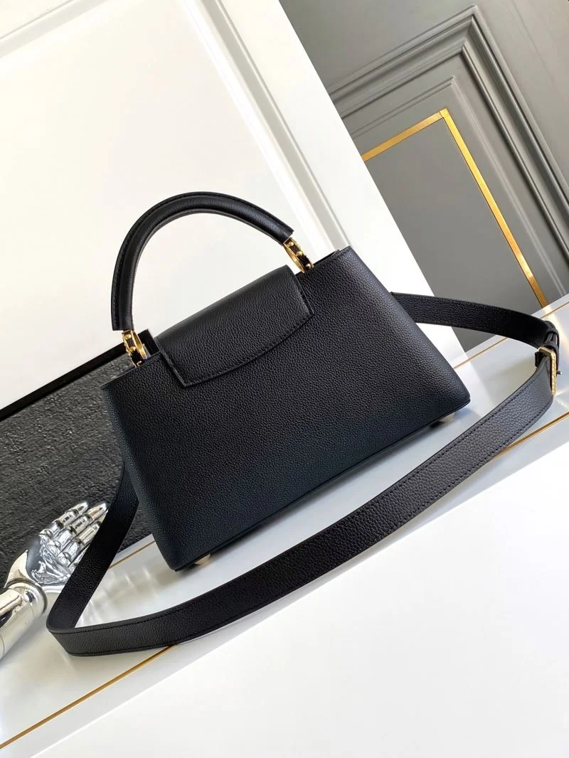 Neat Louis Vuitton Capucines BB Bags 40685