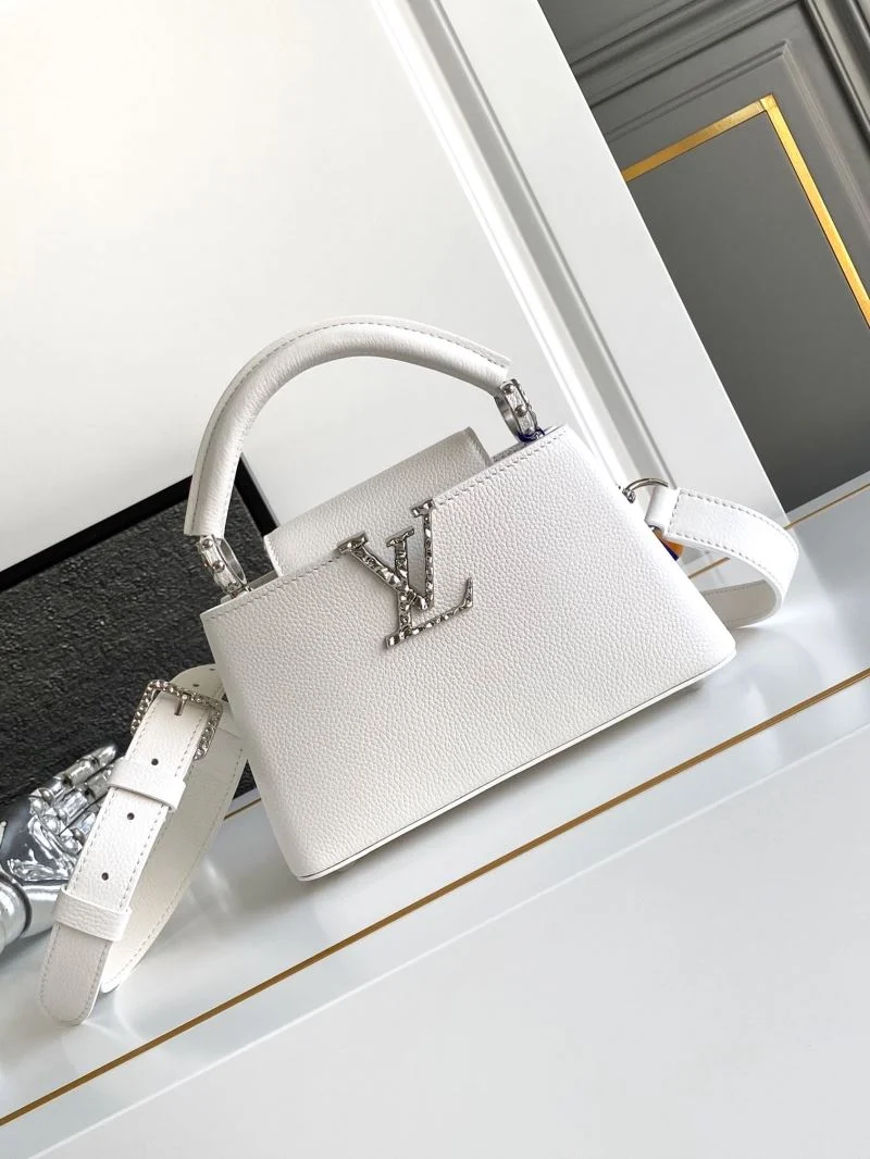 Functional Louis Vuitton Capucines BB Bags 40716