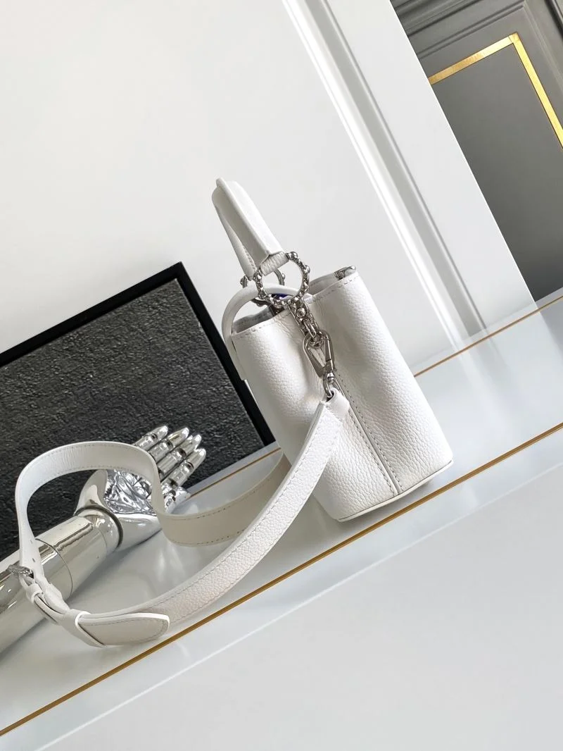 Functional Louis Vuitton Capucines BB Bags 40716