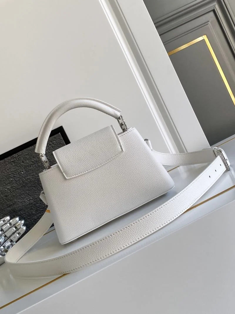 Functional Louis Vuitton Capucines BB Bags 40716