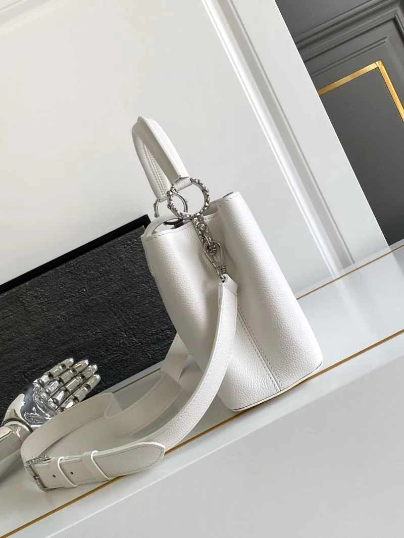 Louis Vuitton Capucines BB Bags TechFriendly 40684