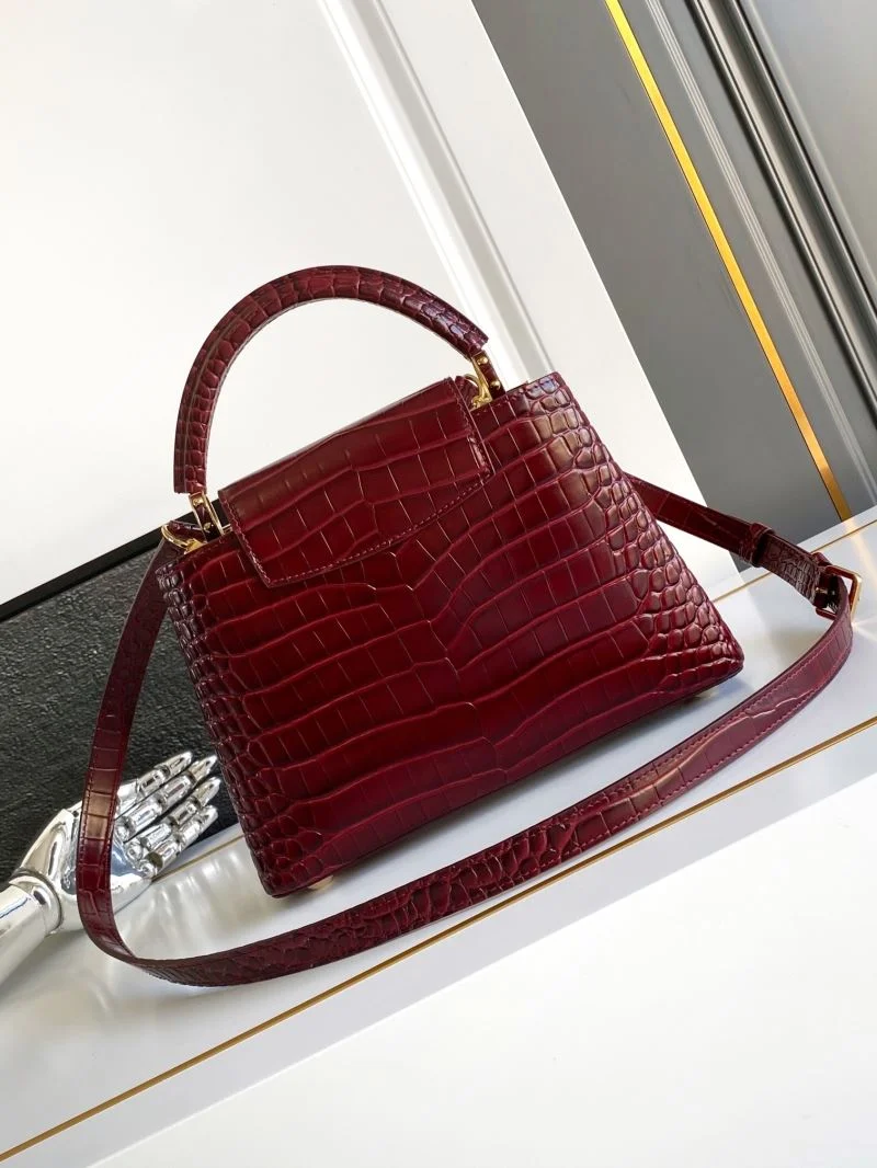 Sleek Louis Vuitton Capucines BB Bags 40681