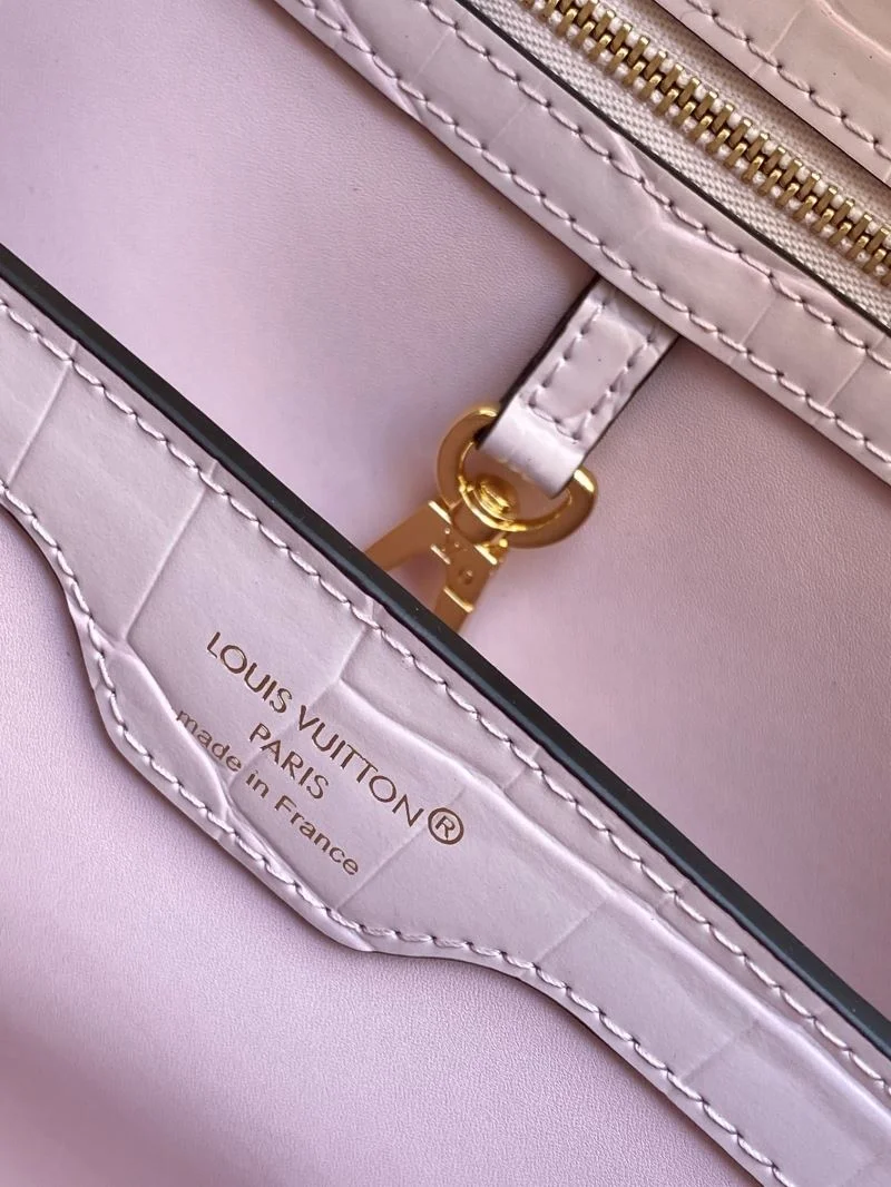 WrinkleFree Louis Vuitton Capucines BB Bags 40682