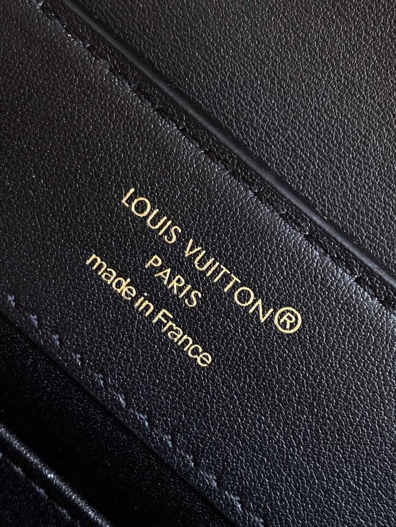 Unique Louis Vuitton Capucines BB Bags 40678