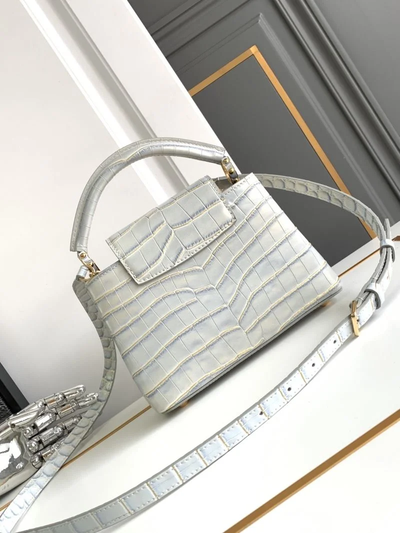 TravelReady Louis Vuitton Capucines BB Bags 40653