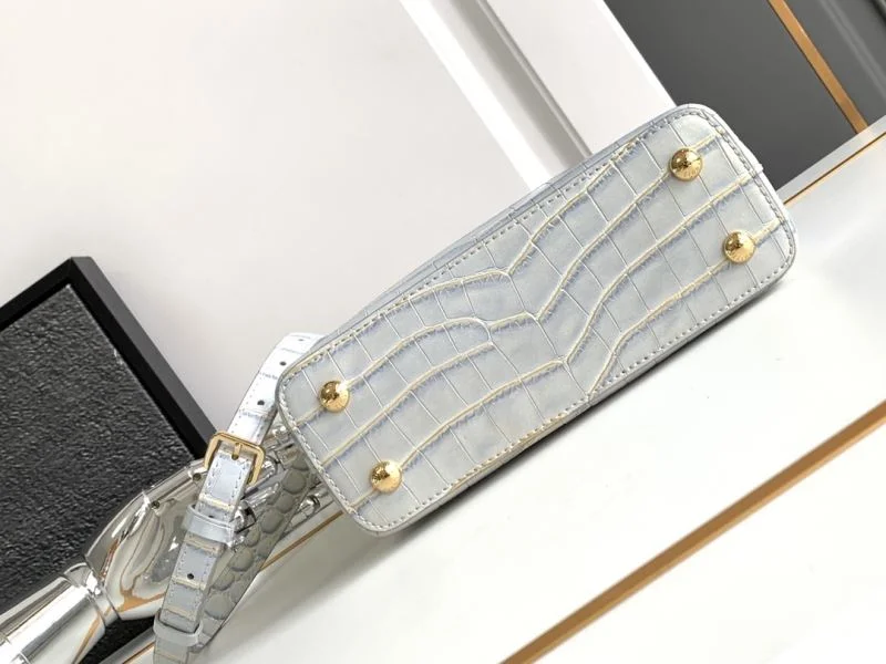 TravelReady Louis Vuitton Capucines BB Bags 40653