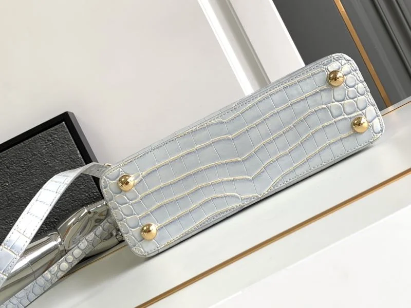 UrbanStyle Louis Vuitton Capucines BB Bags 40652