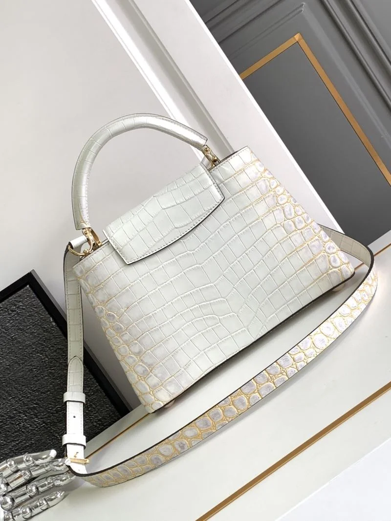 Effortless Louis Vuitton Capucines BB Bags 40662
