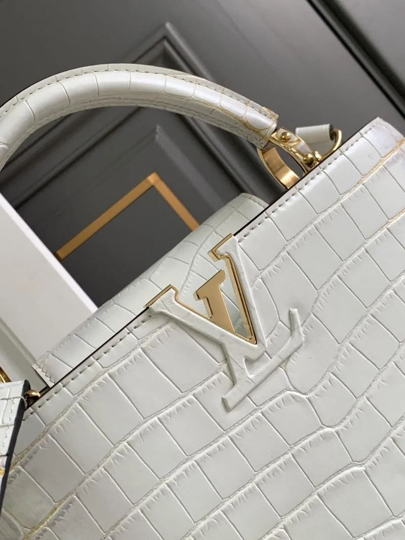 Effortless Louis Vuitton Capucines BB Bags 40662