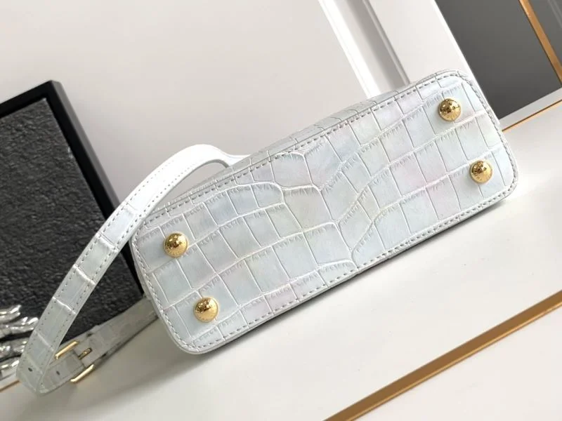 Louis Vuitton Capucines BB Bags Lightweight 40654