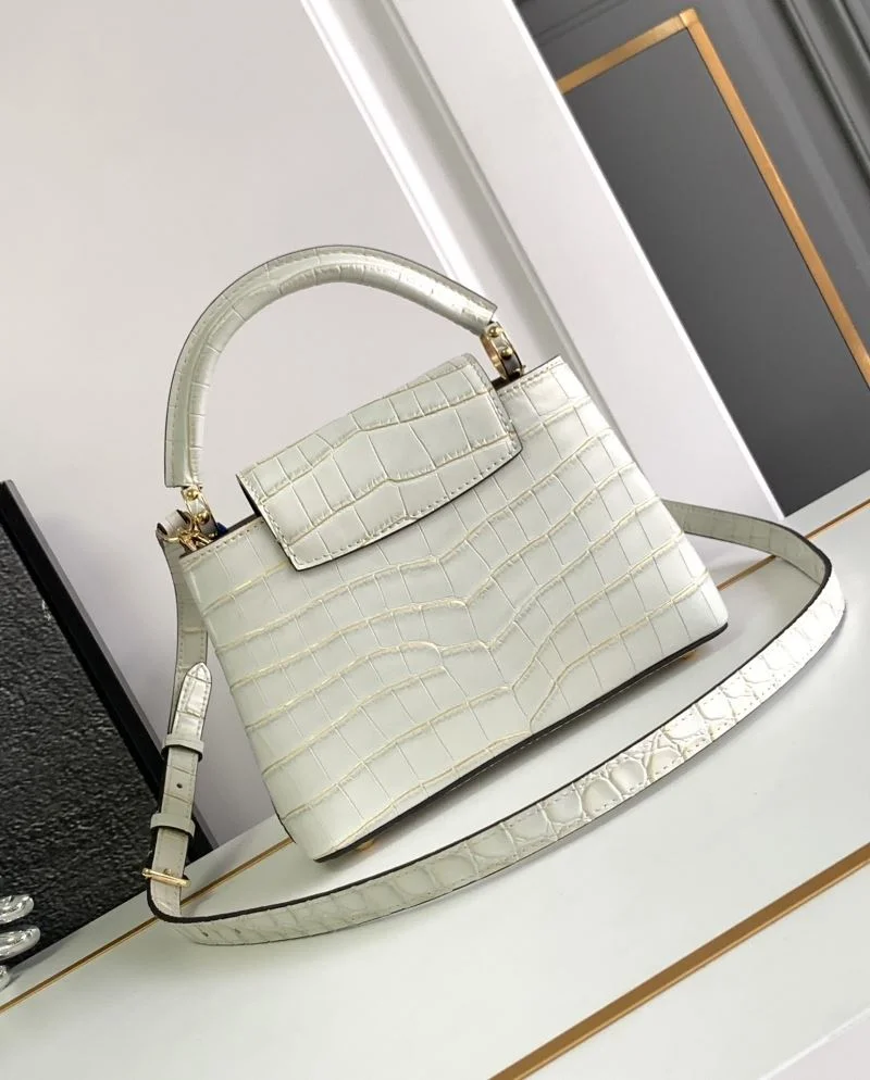 UrbanStyle Louis Vuitton Capucines BB Bags 40663