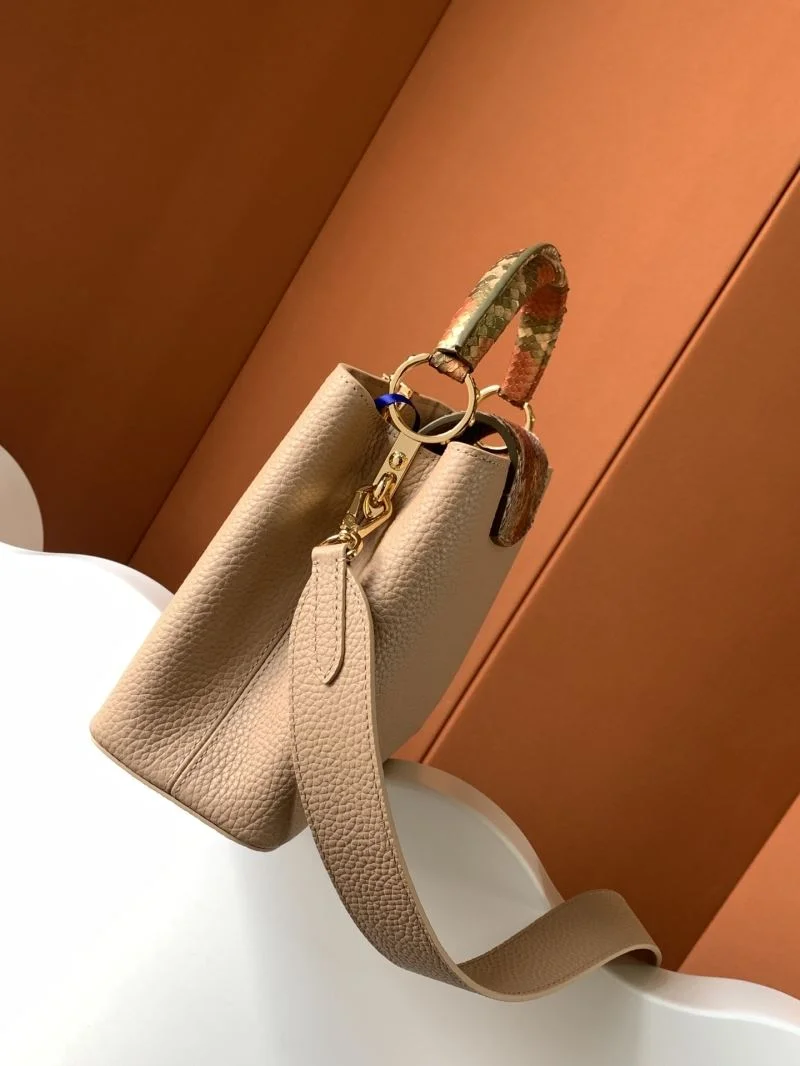 Classic Louis Vuitton Capucines BB Bags 40648
