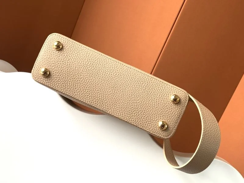 Classic Louis Vuitton Capucines BB Bags 40648
