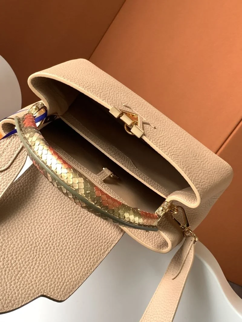 Classic Louis Vuitton Capucines BB Bags 40648