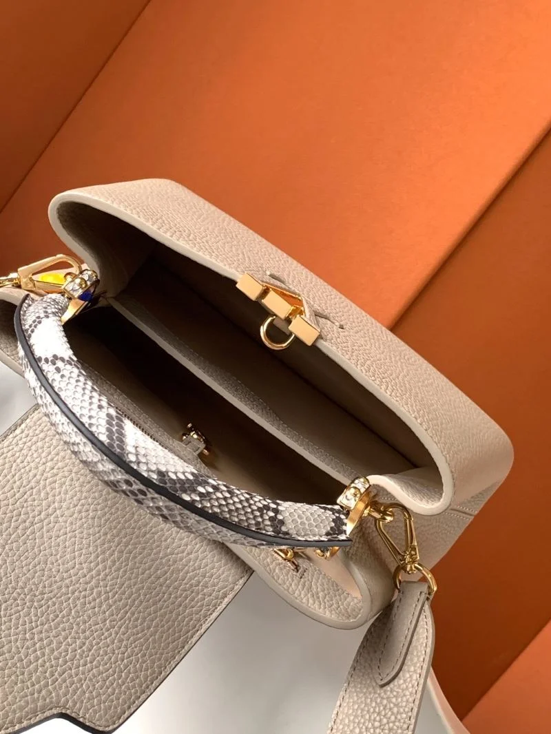 Modern Louis Vuitton Capucines BB Bags 40687
