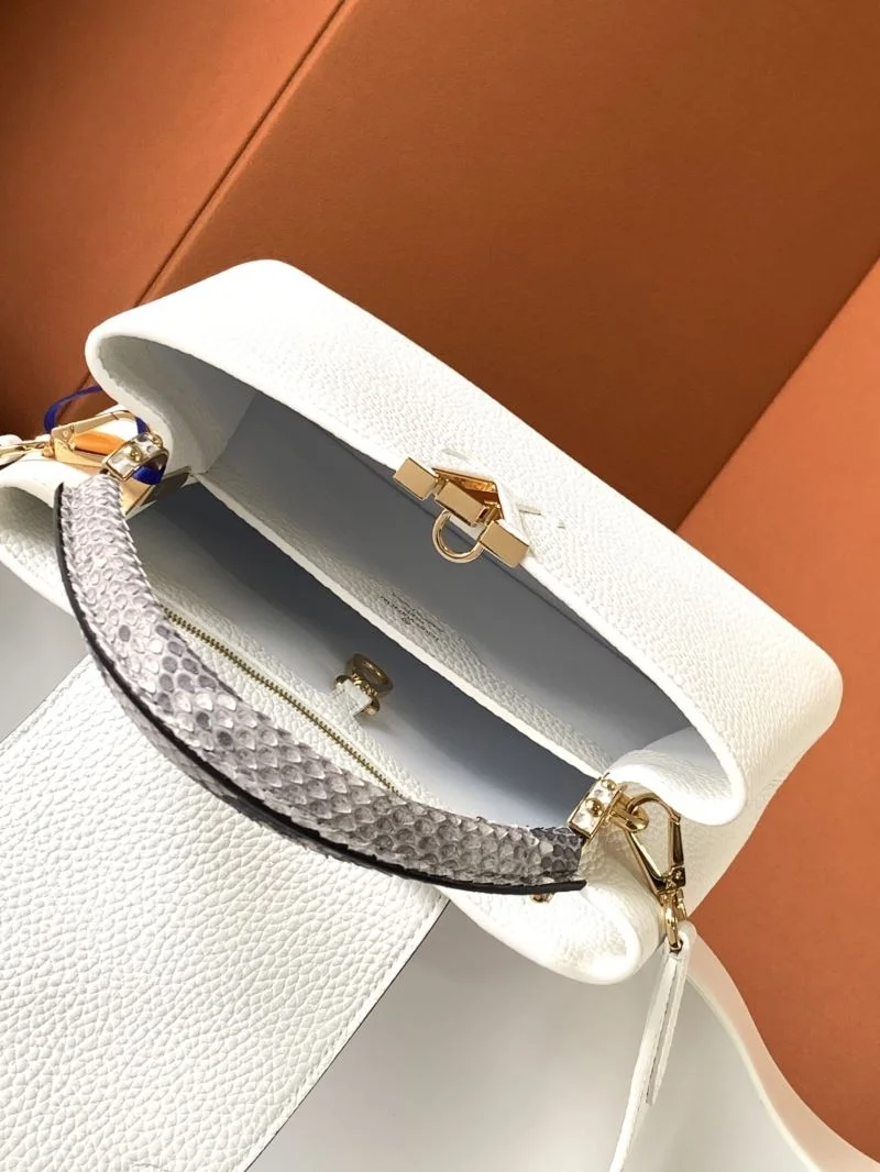 Louis Vuitton Capucines BB Bags Functional 40641