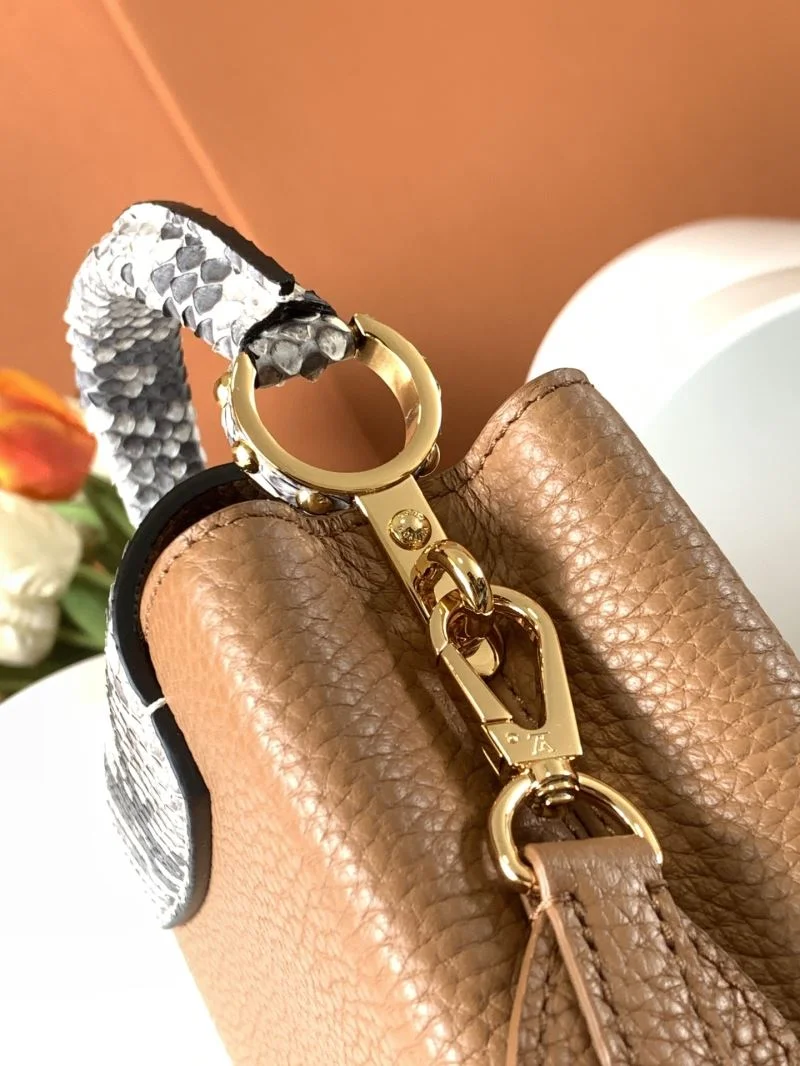 Louis Vuitton Capucines BB Bags TravelReady 40642