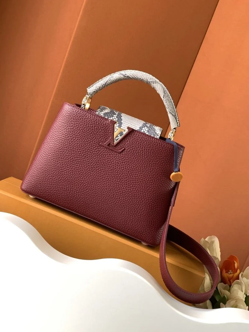 Unisex Louis Vuitton Capucines BB Bags 40636
