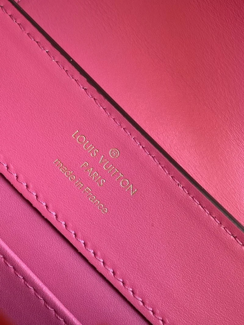 Louis Vuitton Capucines BB Bags Supportive 40659
