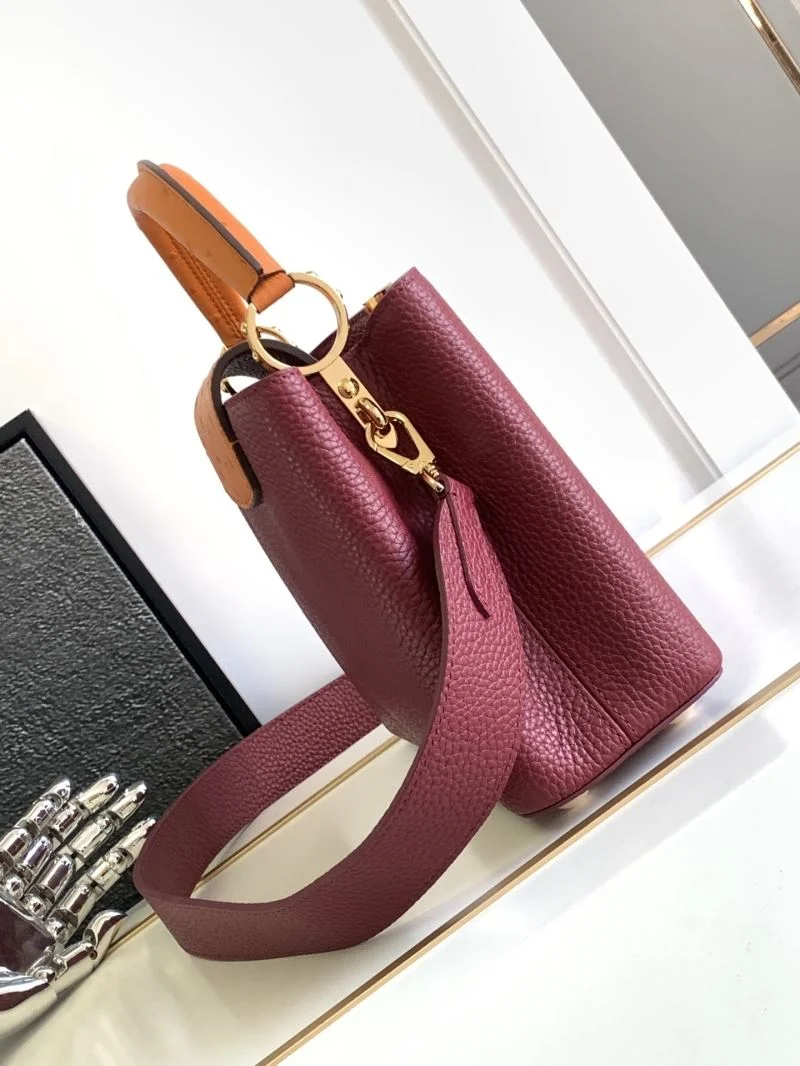 Flexible Louis Vuitton Capucines BB Bags 40657