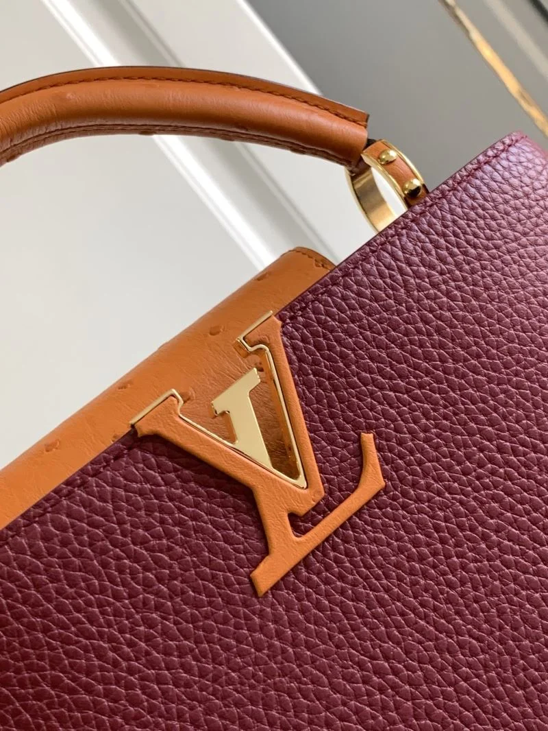 Flexible Louis Vuitton Capucines BB Bags 40657
