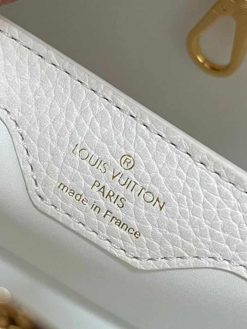 Louis Vuitton Capucines BB Bags Modern 40618