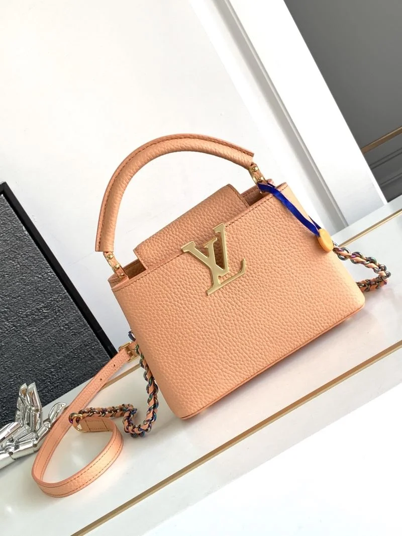 Sleek Louis Vuitton Capucines BB Bags 40616
