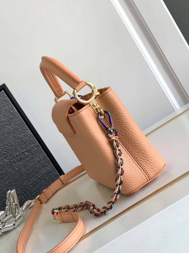 Sleek Louis Vuitton Capucines BB Bags 40616