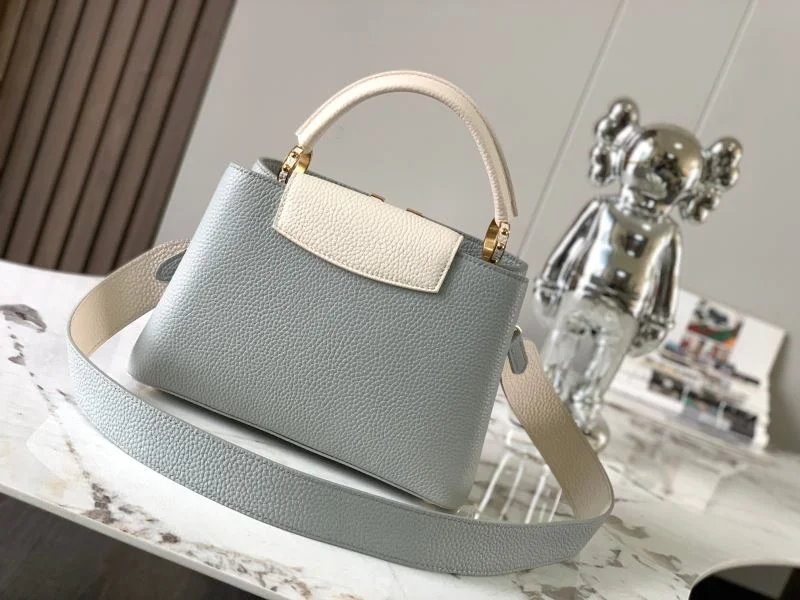 RelaxedFit Louis Vuitton Capucines BB Bags 40610