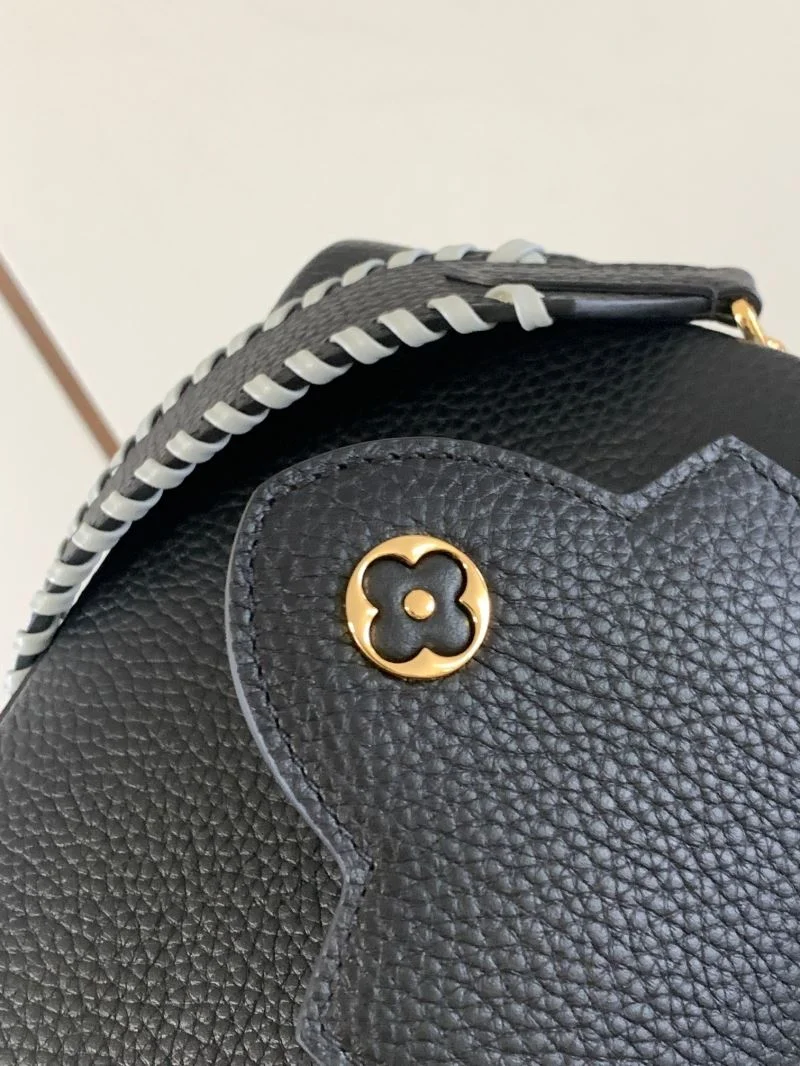 Louis Vuitton Capucines BB Bags Versatile 40608