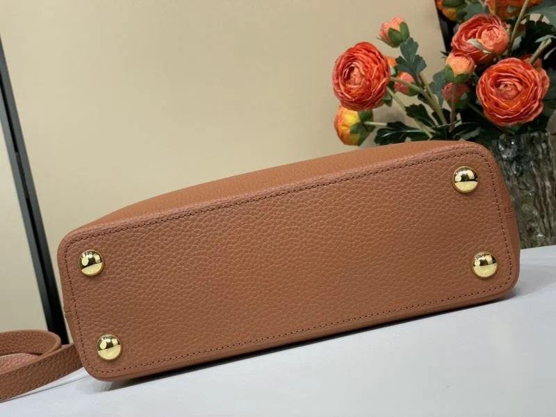 Neat Louis Vuitton Capucines BB Bags 40589