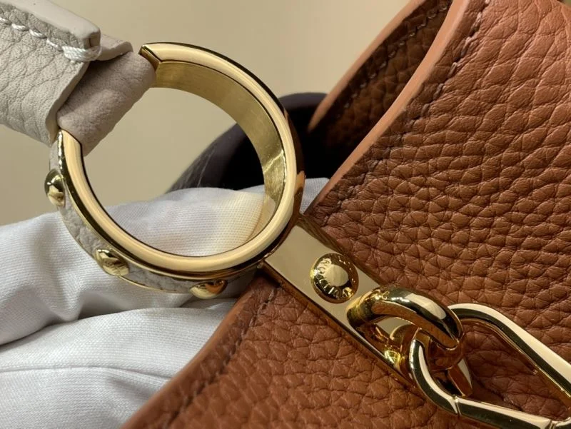 Popular Louis Vuitton Capucines BB Bags 40586