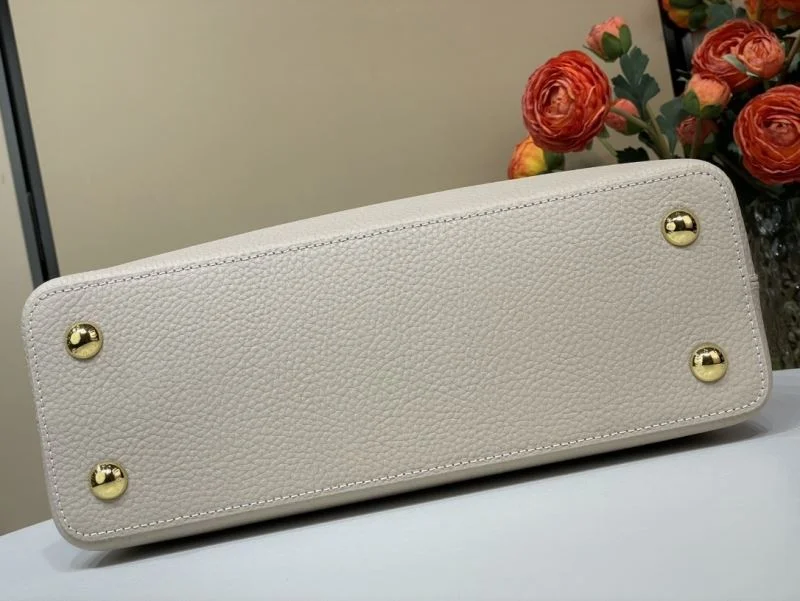 Functional Louis Vuitton Capucines BB Bags 40582