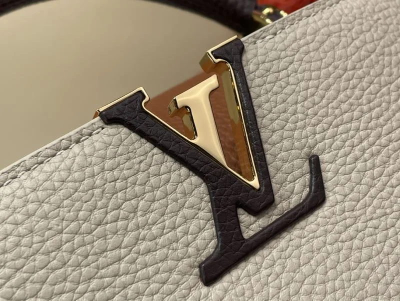 Functional Louis Vuitton Capucines BB Bags 40582
