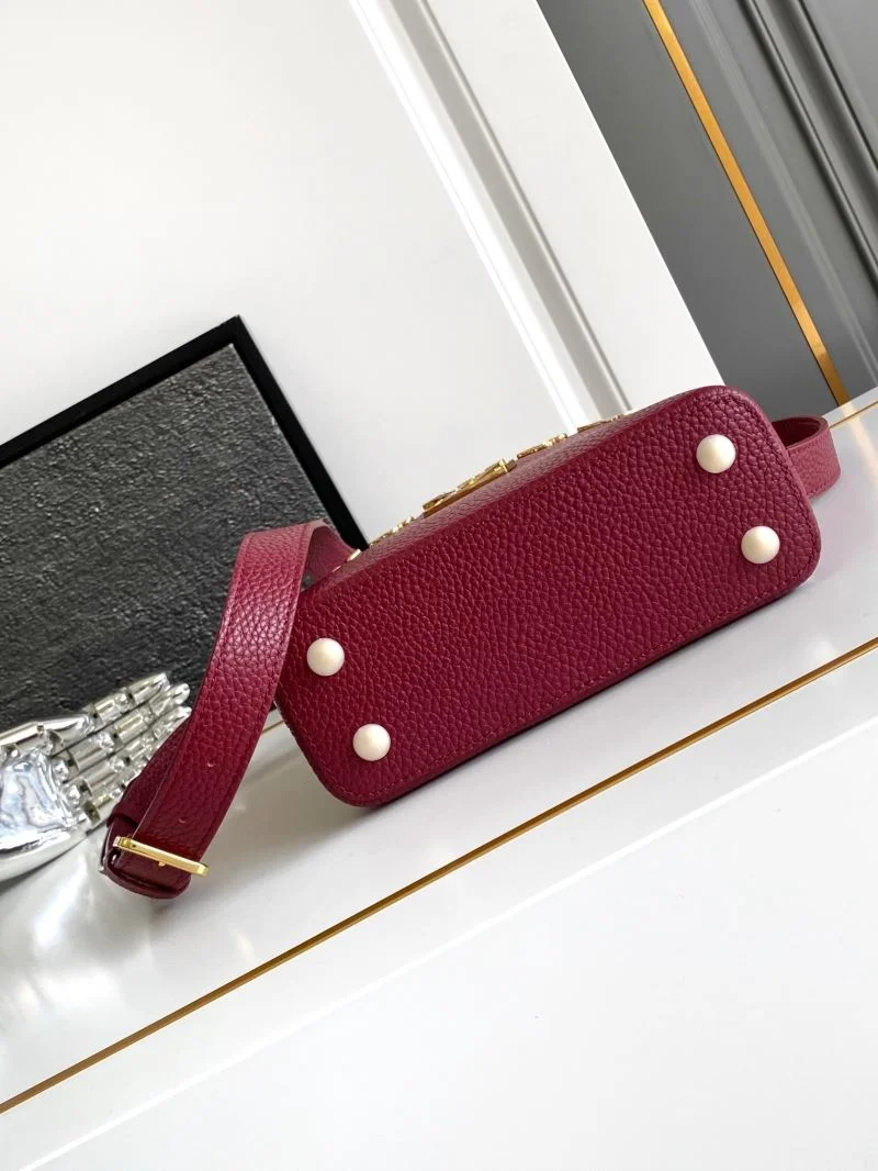 FlexibleFit Louis Vuitton Capucines BB Bags 40597