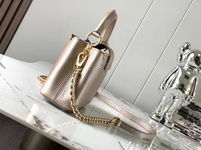 UrbanChic Louis Vuitton Capucines BB Bags 40596