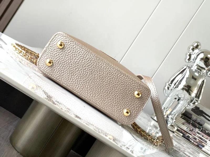 UrbanChic Louis Vuitton Capucines BB Bags 40596
