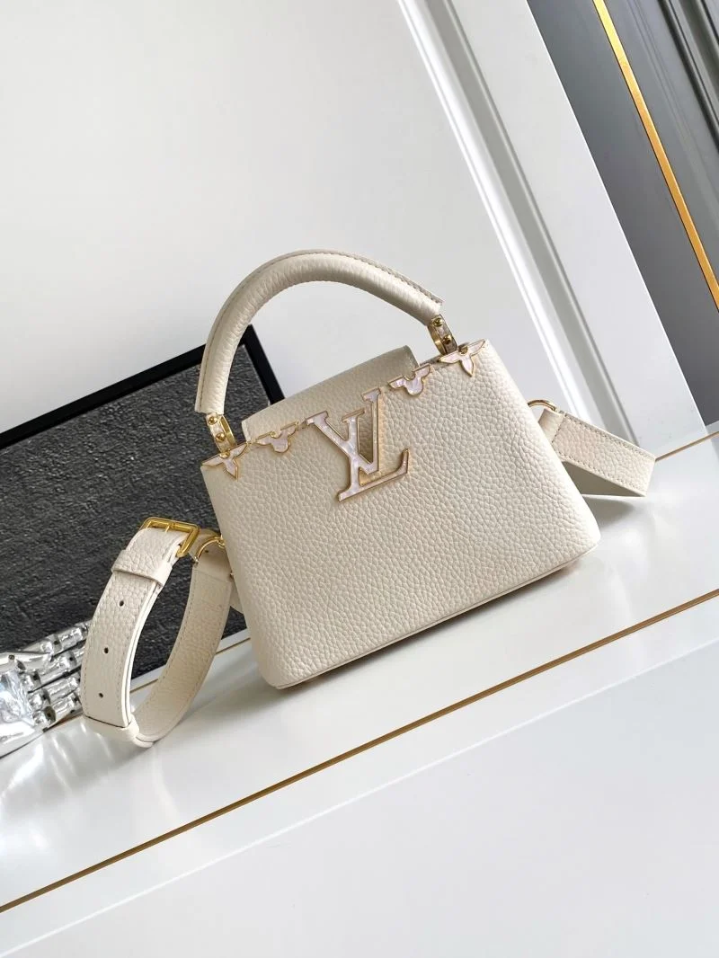 Louis Vuitton Capucines BB Bags Comfortable 40595