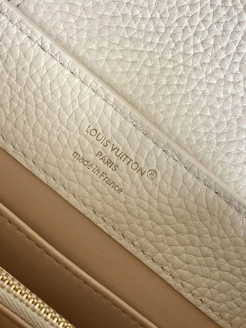 Louis Vuitton Capucines BB Bags Comfortable 40595