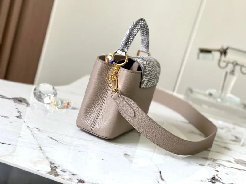 Attractive Louis Vuitton Capucines BB Bags 40101