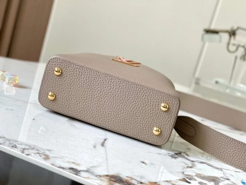 Attractive Louis Vuitton Capucines BB Bags 40101