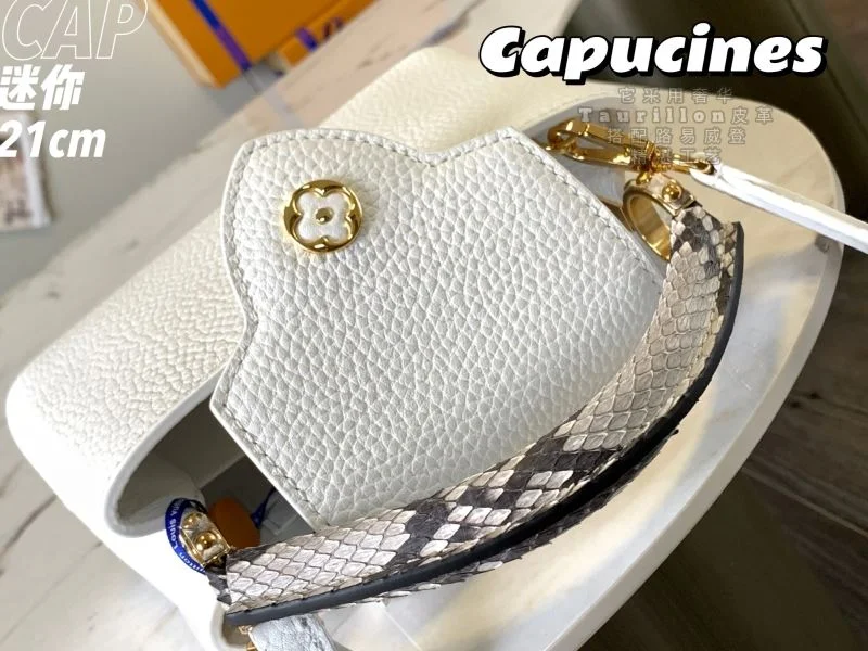 Practical Louis Vuitton Capucines BB Bags 40096