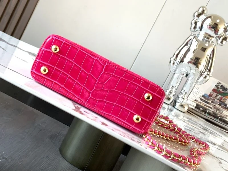 Chic Louis Vuitton Capucines BB Bags 40089
